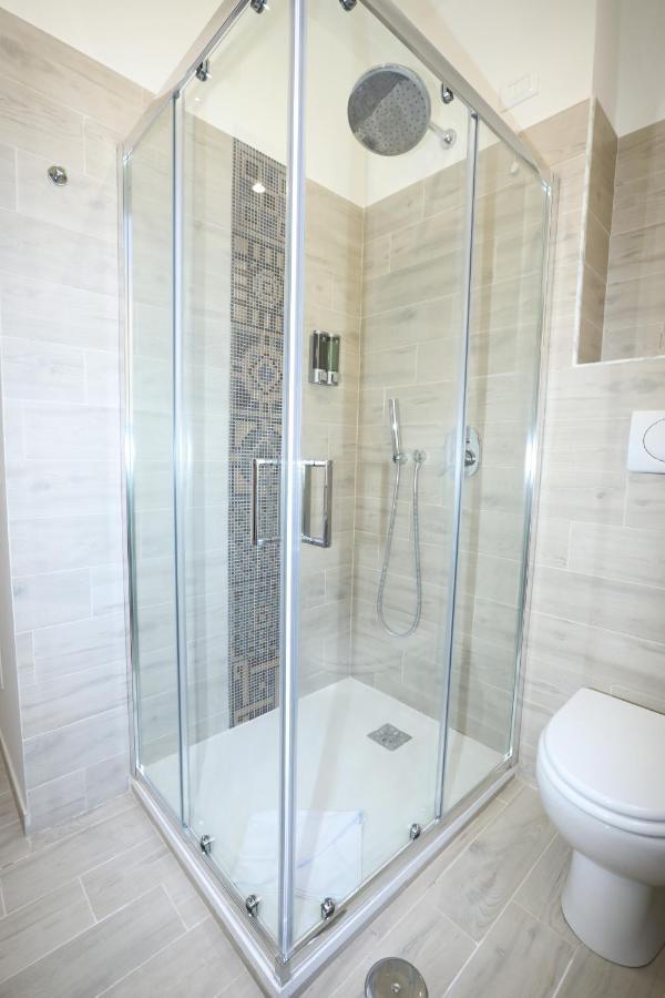 Deluxe Queen Suite,920525482:JPEG