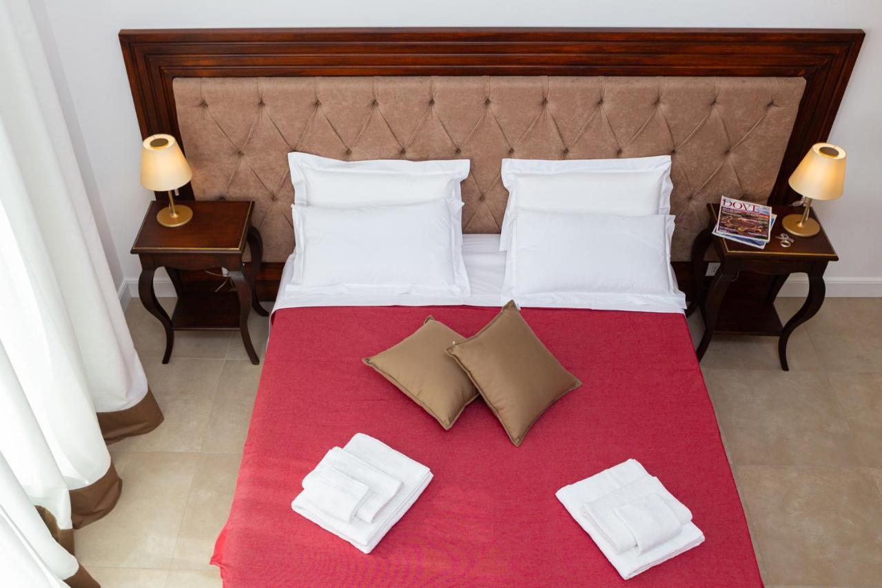 Double Room with Balcony,937297222:JPEG