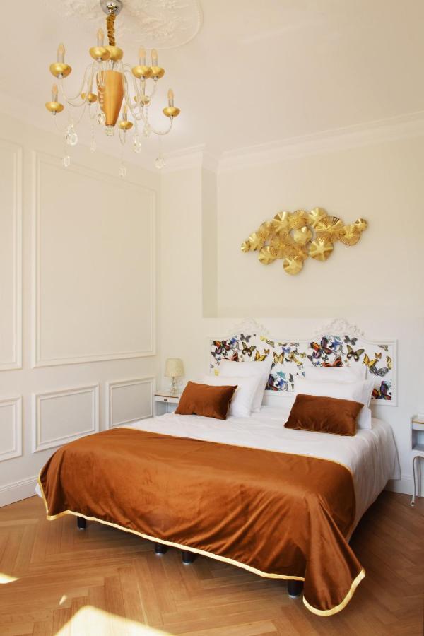 Aquitaine Suite Garden View