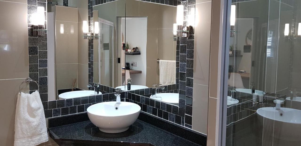 Superior Queen Room,943144219:JPEG