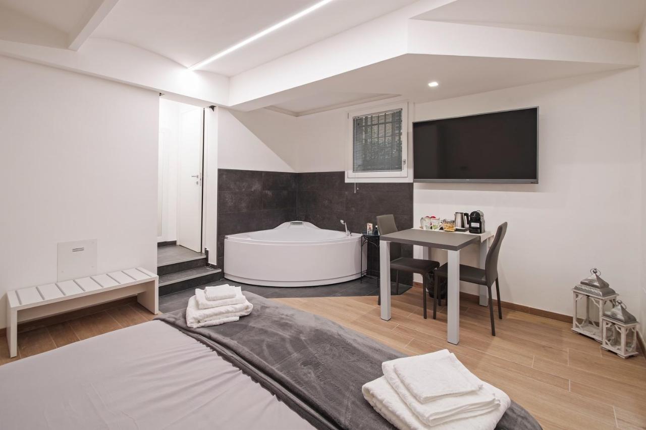 Suite Spa Bath