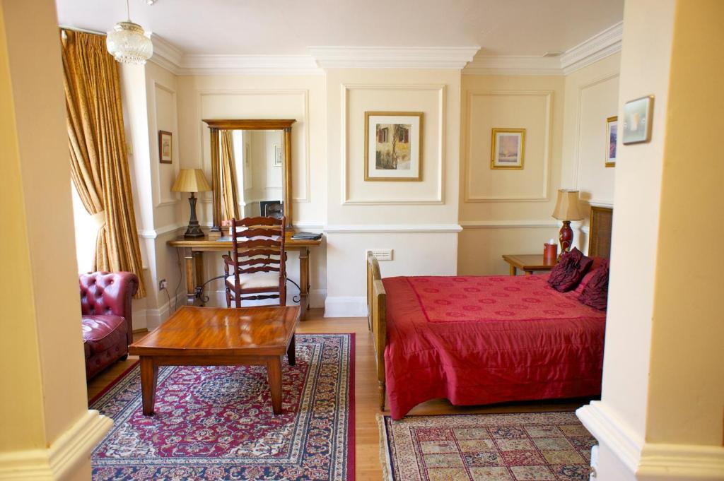 Superior King Room