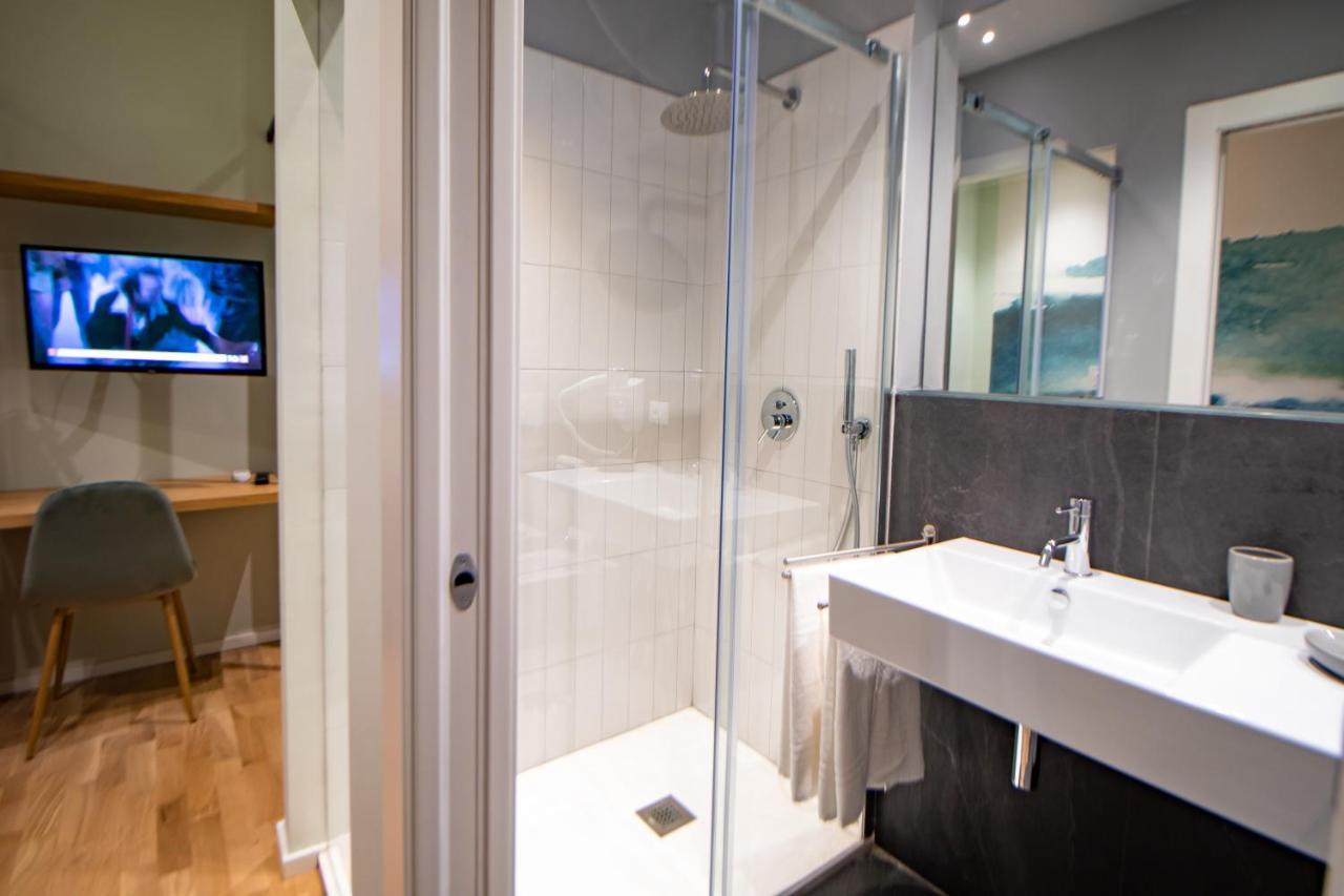 Deluxe Double or Twin Room with Balcony,968859256:JPEG