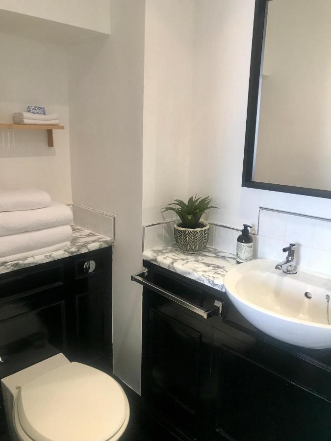 Large Double or Twin Room