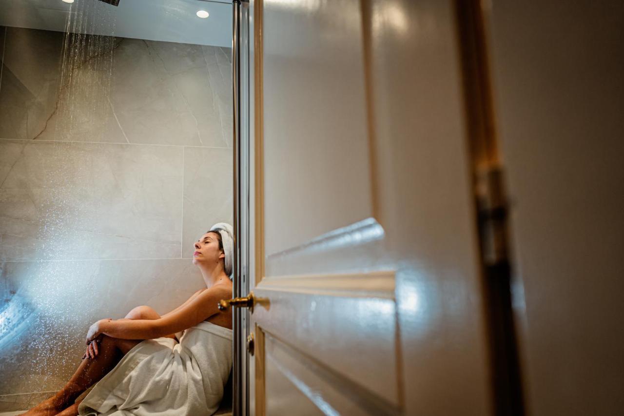 Deluxe Room,990216352:JPEG