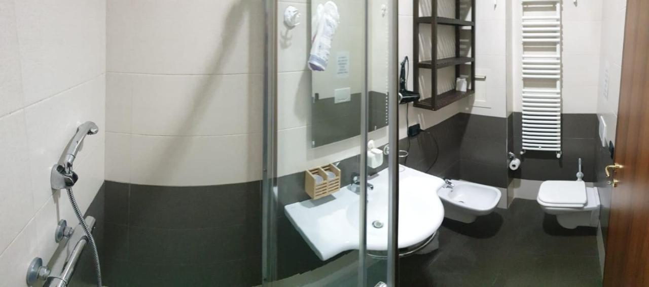 Double or Twin Room with Bathroom,990835099:JPEG
