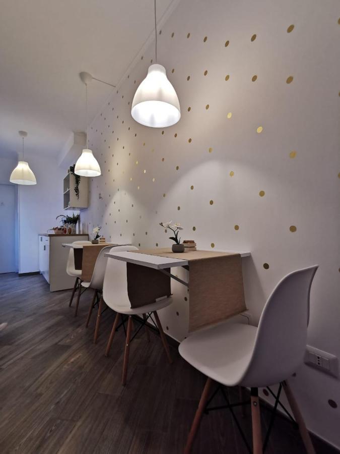 Double Room,996397624:JPEG