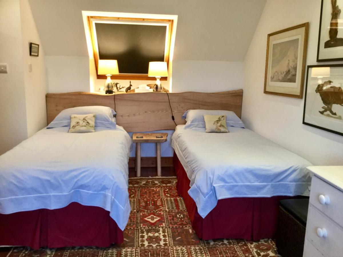 Double or Twin Room with Shower