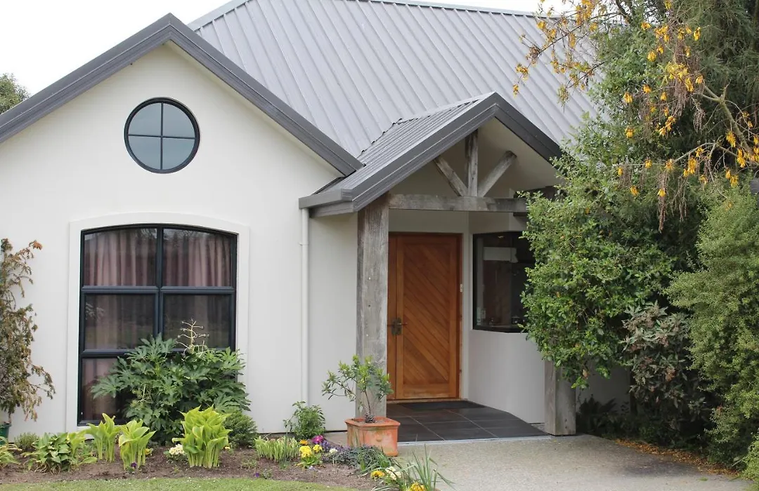 Garden View Bed & Breakfast Rolleston-1