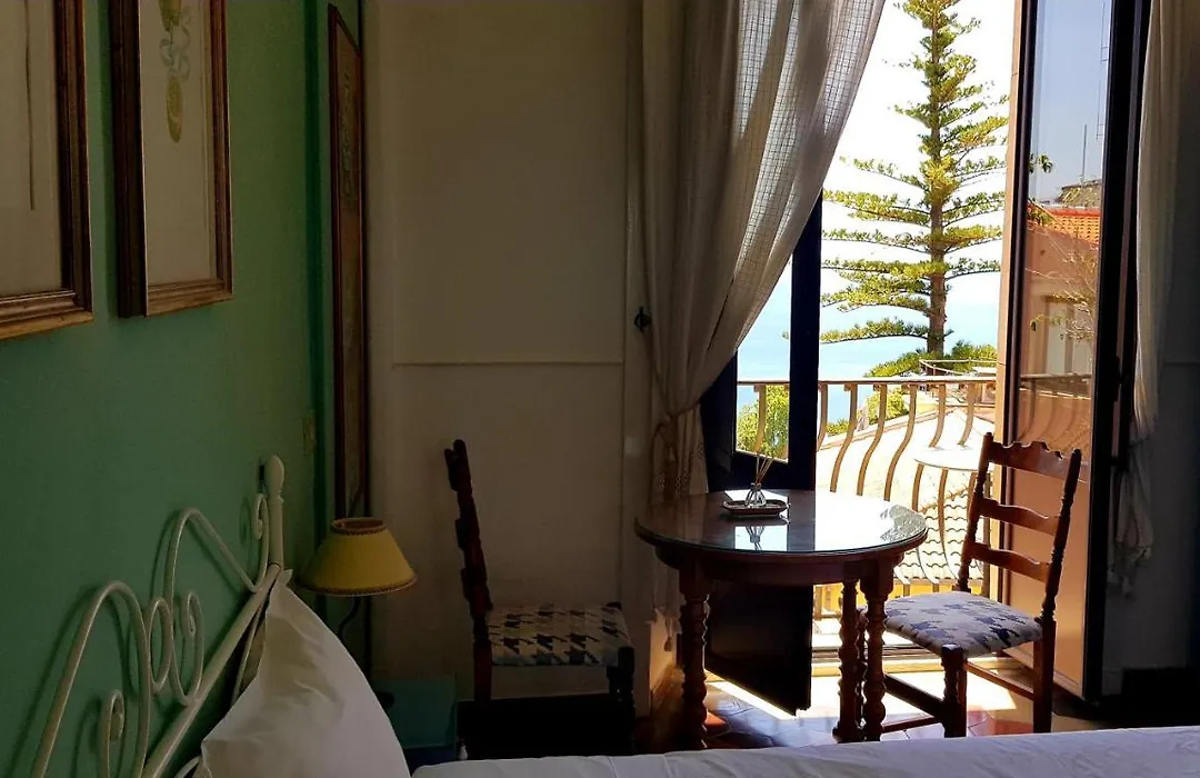 Villa Floresta Taormina-1