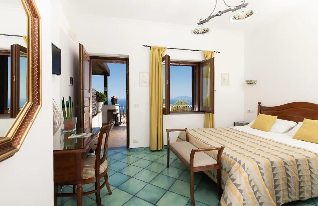 Monte Solaro Bed&Breakfast-1