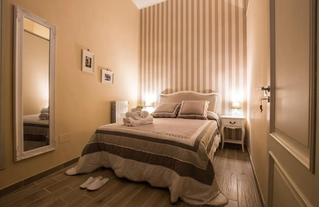 Rooms In San Domenico Maggiore 3-1