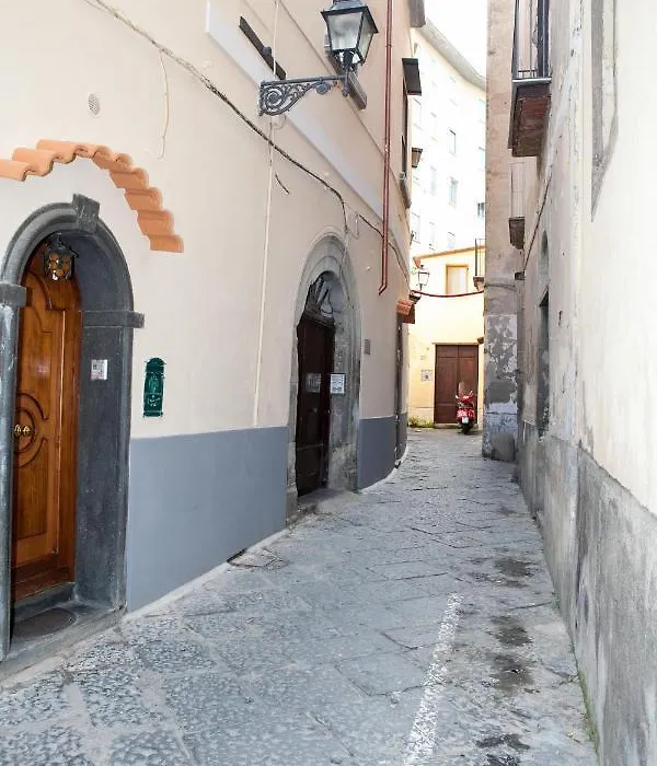 Vicolo 8-1