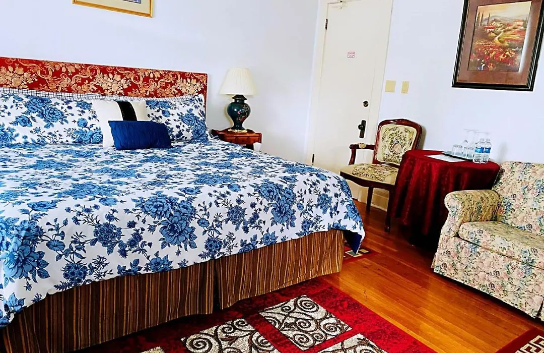 Acacia Bed & Breakfast-1