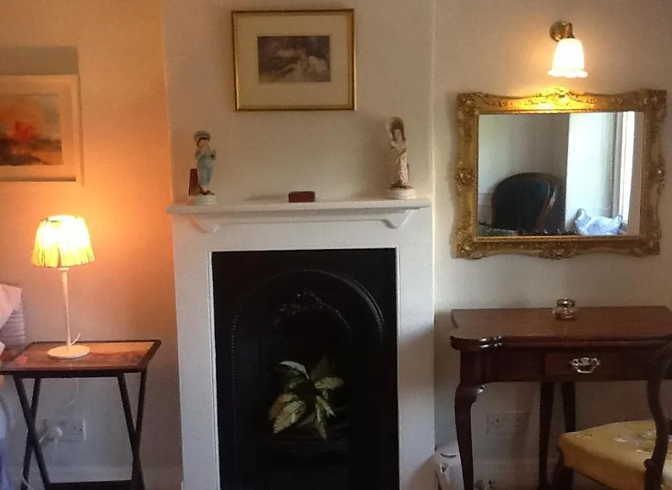 Swan Cottage-1