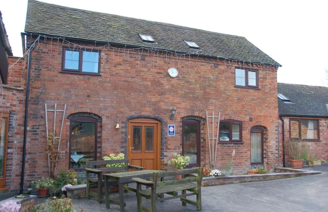Vale Farm-1