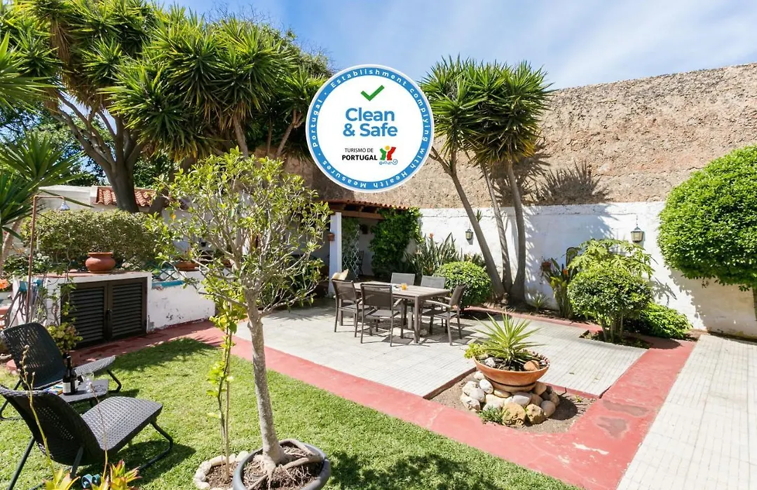 3 Marias Garden House B&B-1