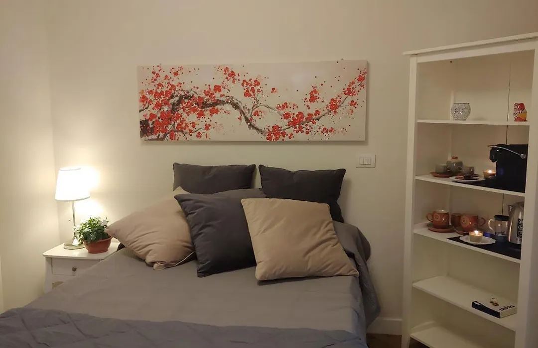 Tiny Room-1