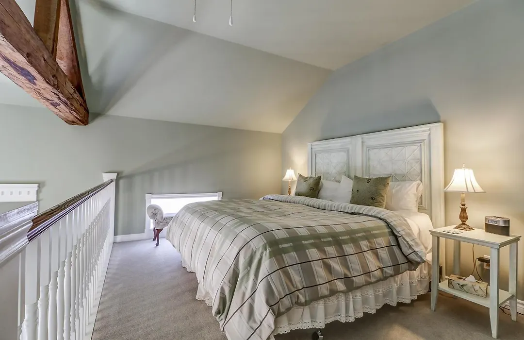 School House Bed And Breakfast C.1859-1