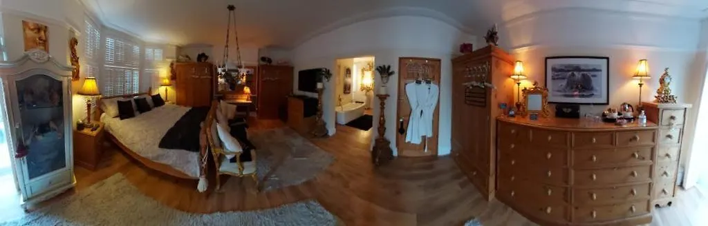 Olivia House-1