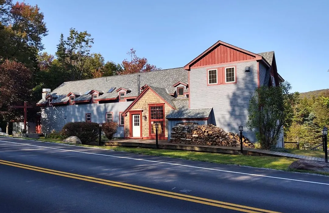 Doveberry Inn-1