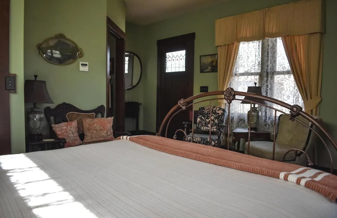 The Marie B & B-1
