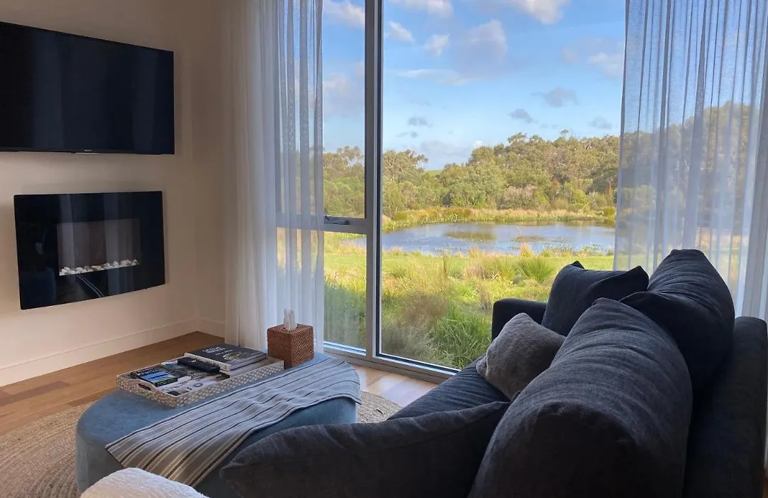 Messmates Luxury Eco Suites-1