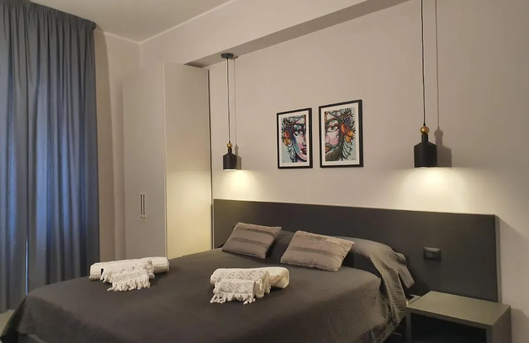Charme Rooms Siracusa-1