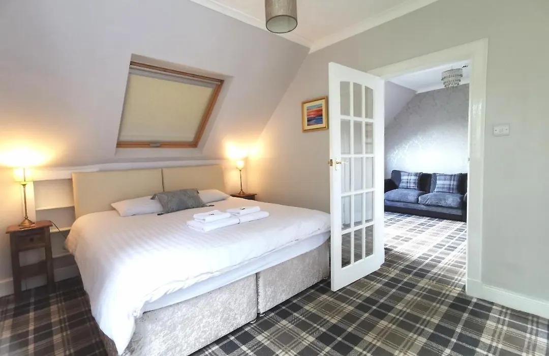 The Knowe Guest House-1