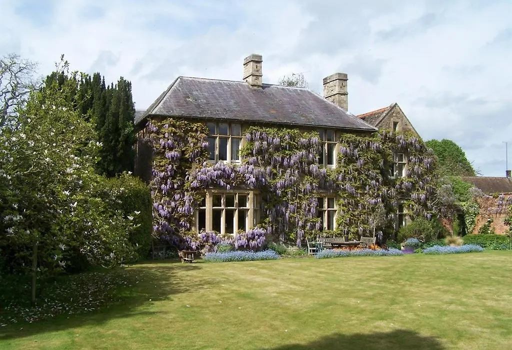 Heyford House Bed & Breakfast-1
