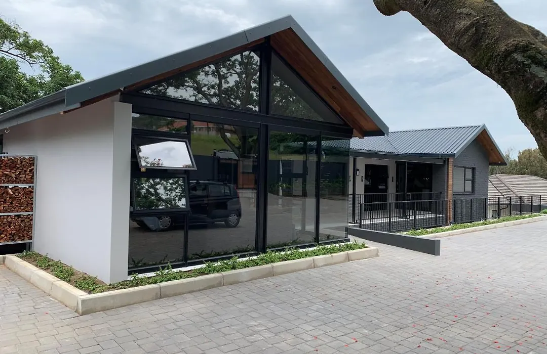 Coral Wood Self Catering Suites And B&B-1