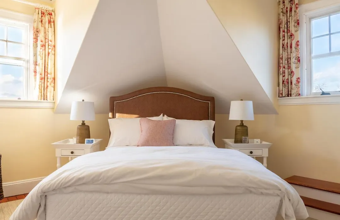 Margin Street Inn-1