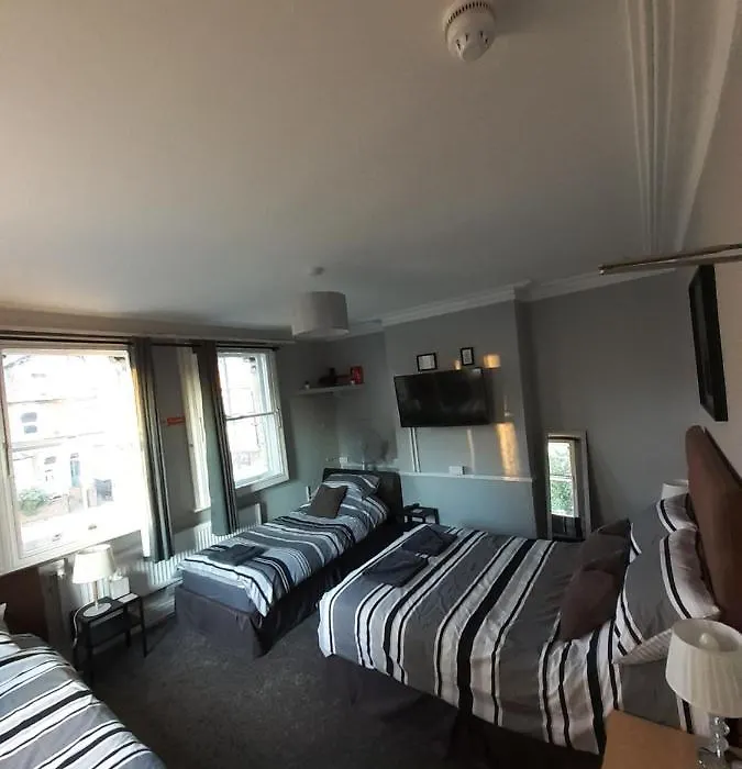 Caversham Lodge-1