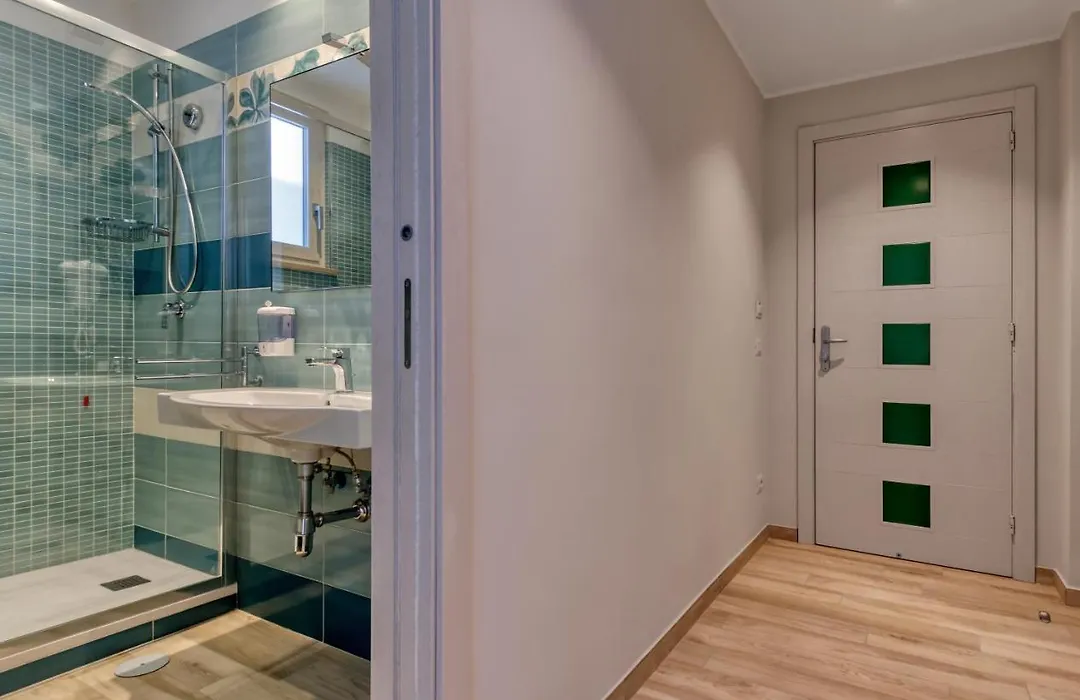 Tiffany Suites-1