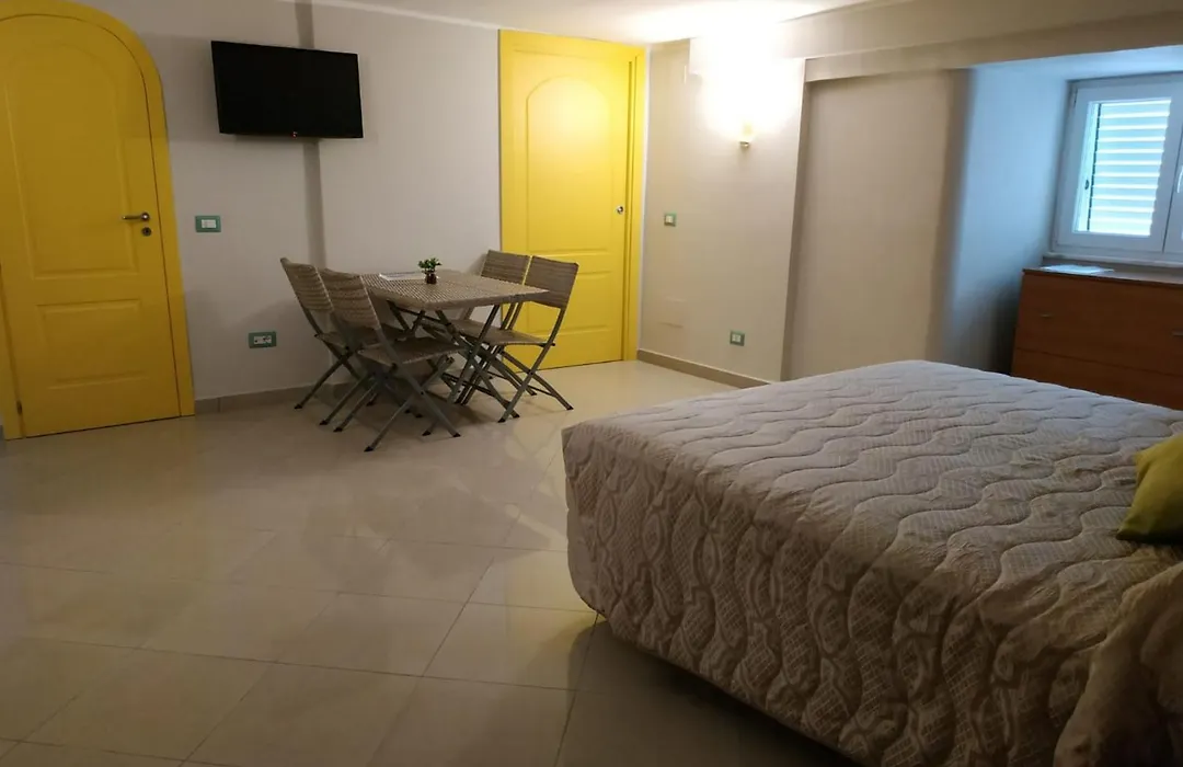 Buono B&B-1