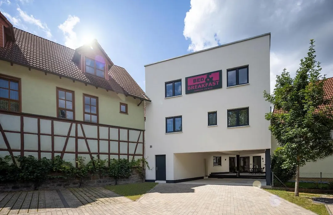 Bed&Breakfast - Homburg am Main-1