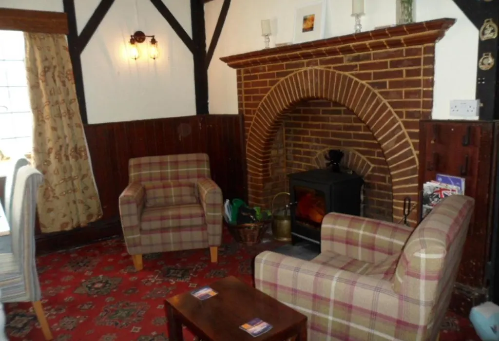 The Blackbird House, Apartments And Studios-1
