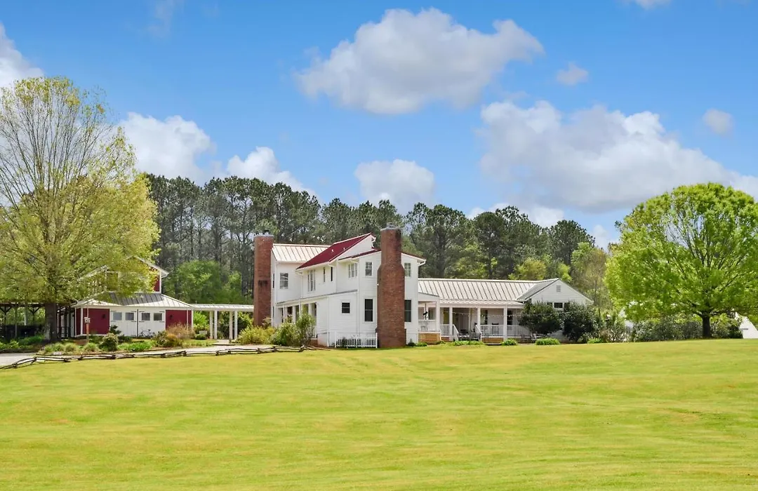 The Farmhouse Inn-1