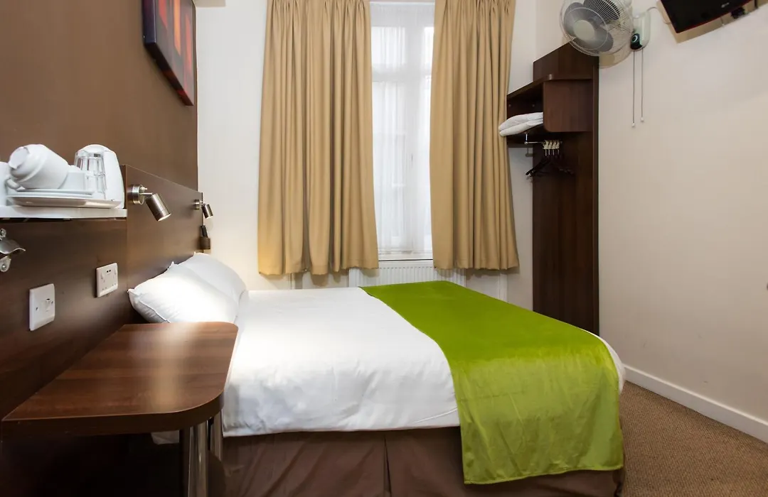 Marble Arch Inn-1
