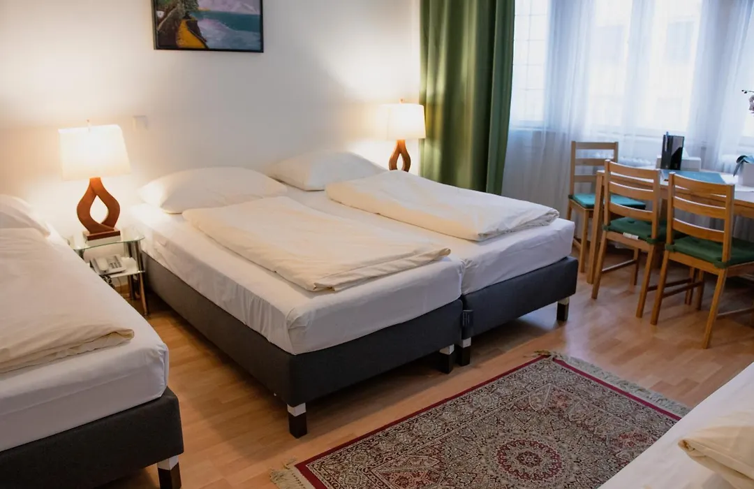 Pension Hotel Mariahilf-1