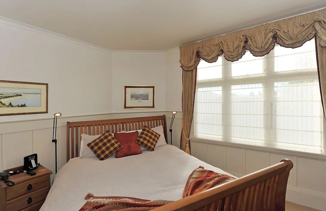 Shelbourne Villa-1