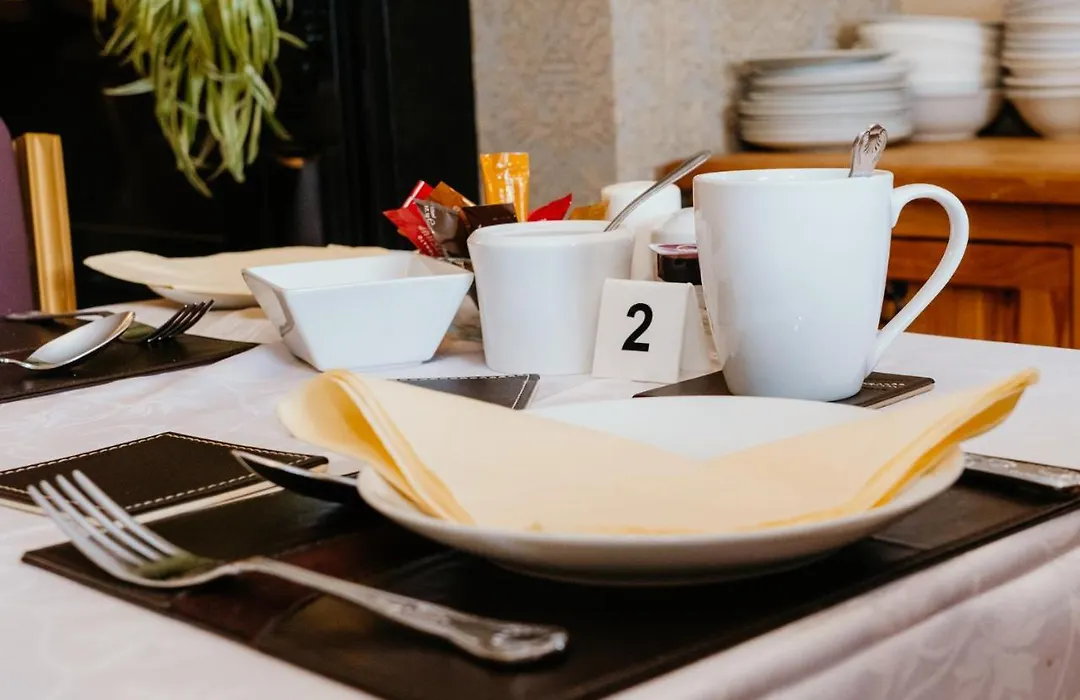 Plougastel House B&B-1