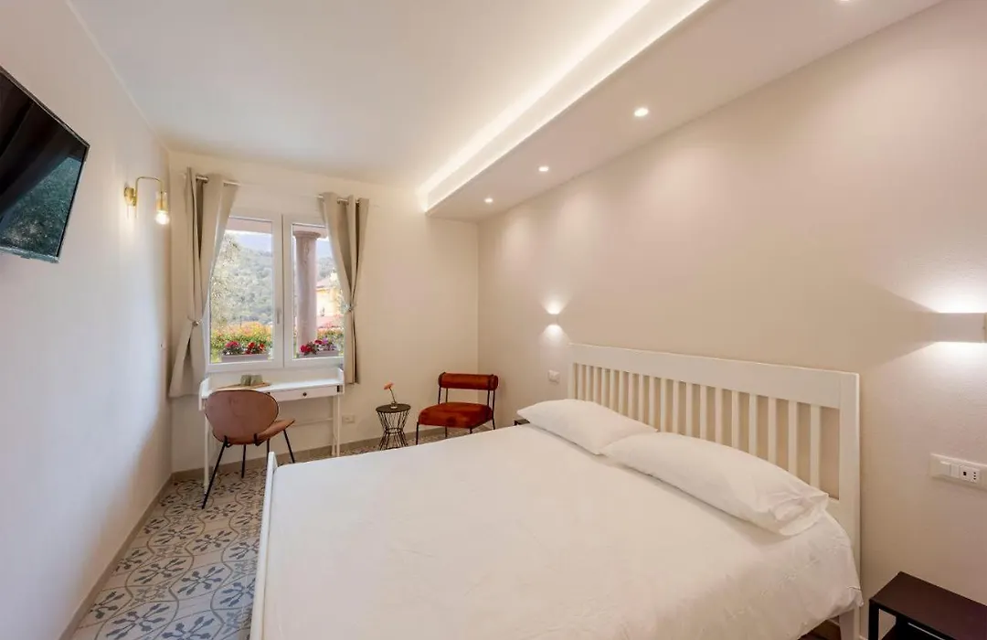 Gli Ulivi Rooms And Breakfast-1