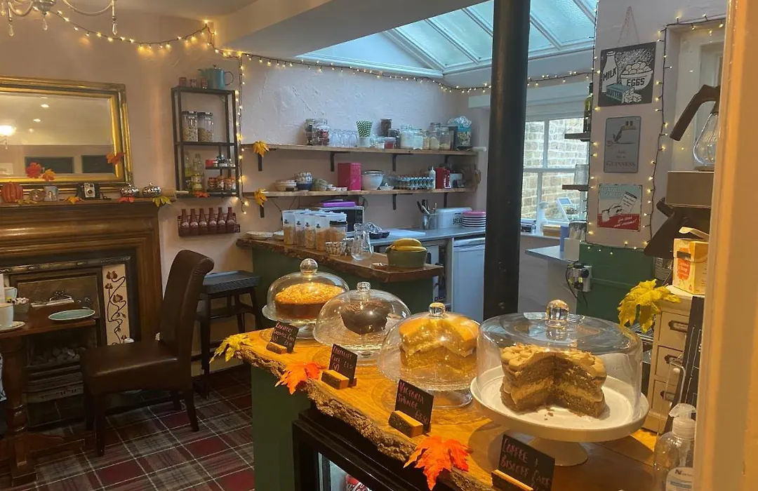 Talbot House Bed & Breakfast And Tearoom-1