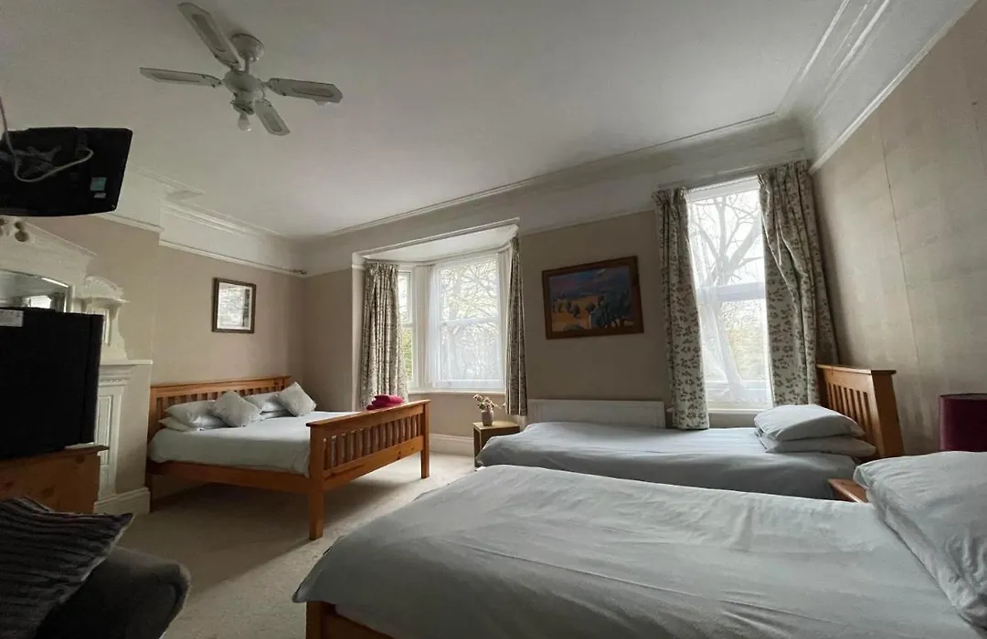 Burton Villa Guest House-1