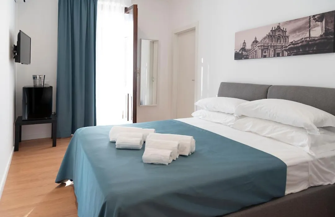 Civicocento Charming Rooms-1