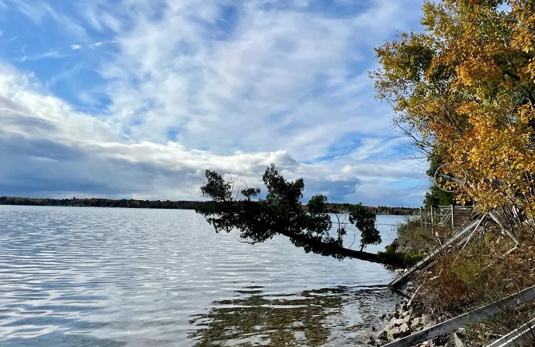 The Torch Lake Bed And Breakfast-1