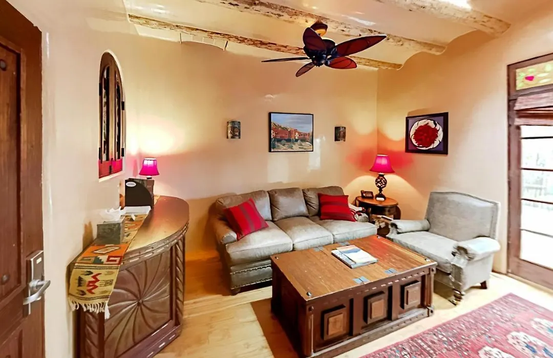 Antigua Inn (Adults Only)-1