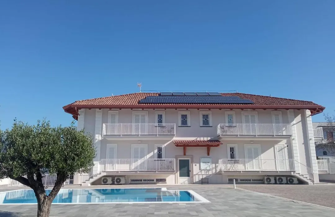 Rosy'S House-1