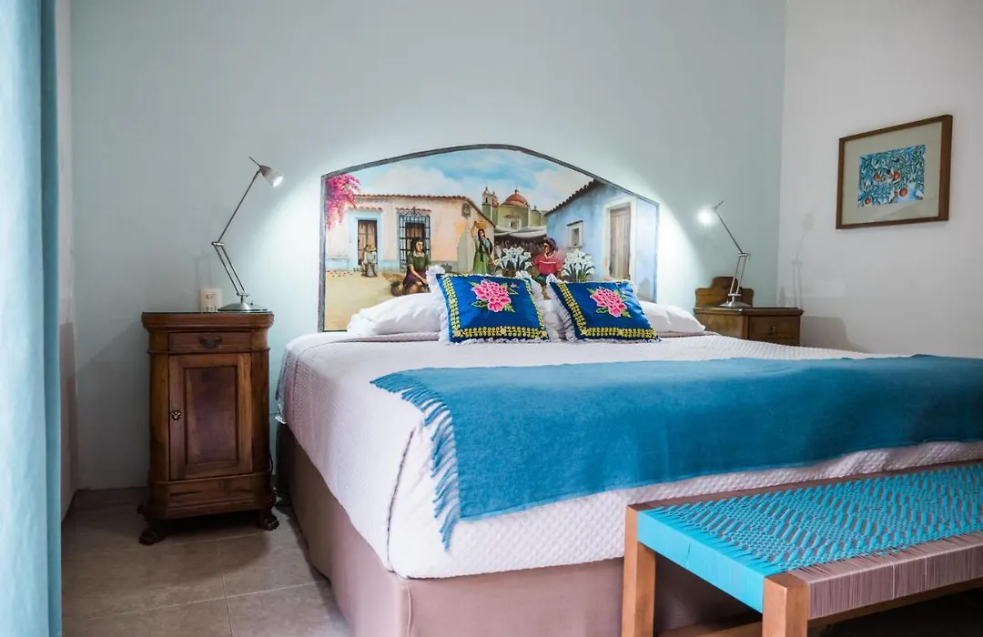 Casa De Las Bugambilias B&B-1